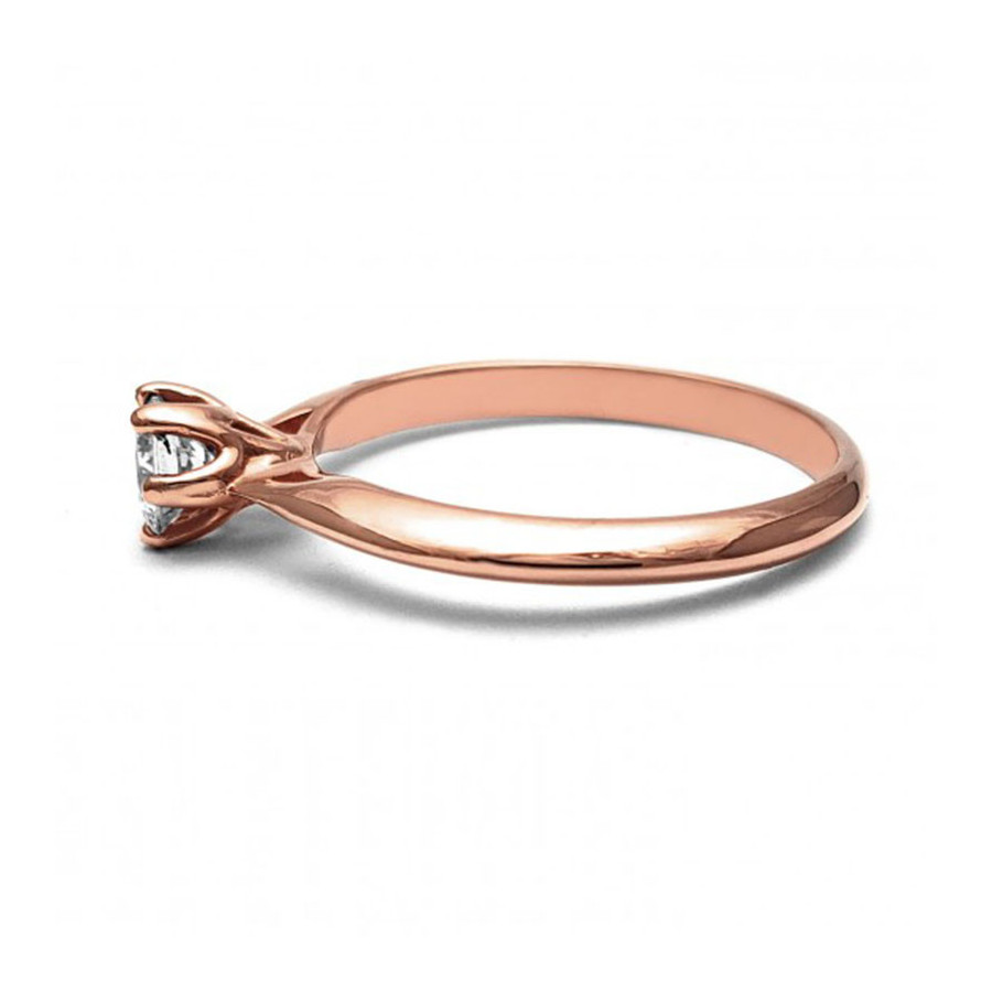 Anillo de Compromiso, oro rosa 14k, peso aproximado 2.5gr, gema zirconia de 5 milímetros de diámetro.