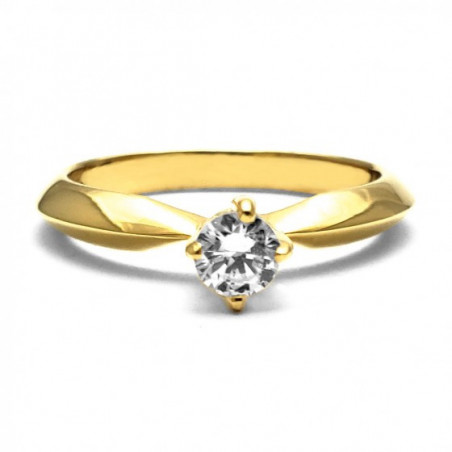 Anillo de Compromiso, oro amarillo 14k, peso aproximado 3.24gr, gema zirconia de 4 milímetros de diámetro.