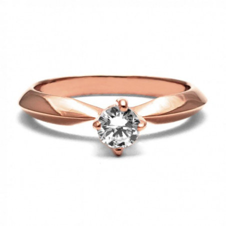 Anillo de Compromiso, rosa 14k, peso aproximado 3.24gr, gema zirconia de 4 milímetros de diámetro.