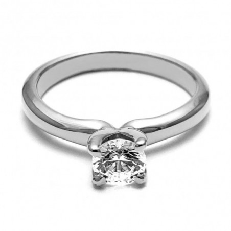 Anillo de Compromiso, plata natural ley .925, peso aproximado 3.39gr, gema zirconia de 5 milímetros de diámetro.