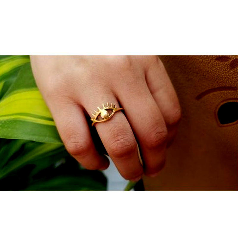 Anillo ojo, oro amarillo 14k, peso aproximado 2.5gr, tamaño del ojo 13 milímetros por 8 milímetros