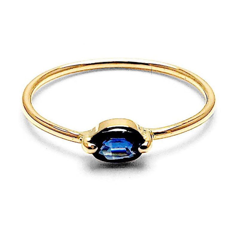 Anillo con zafiro natural, oro amarillo 14k  peso aproximado 1.2gr, ancho de argolla 1.2 milímetros