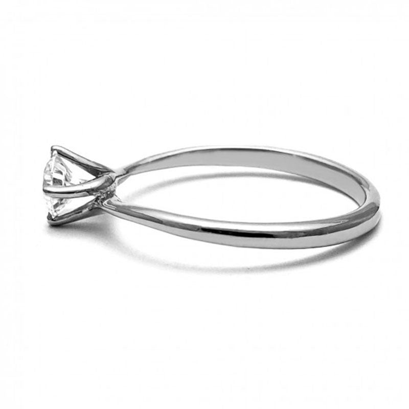 Anillo de Compromiso Solitario | Plata .925 | Zirconia de 4.5 mm | Peso aprox. 1.98 g